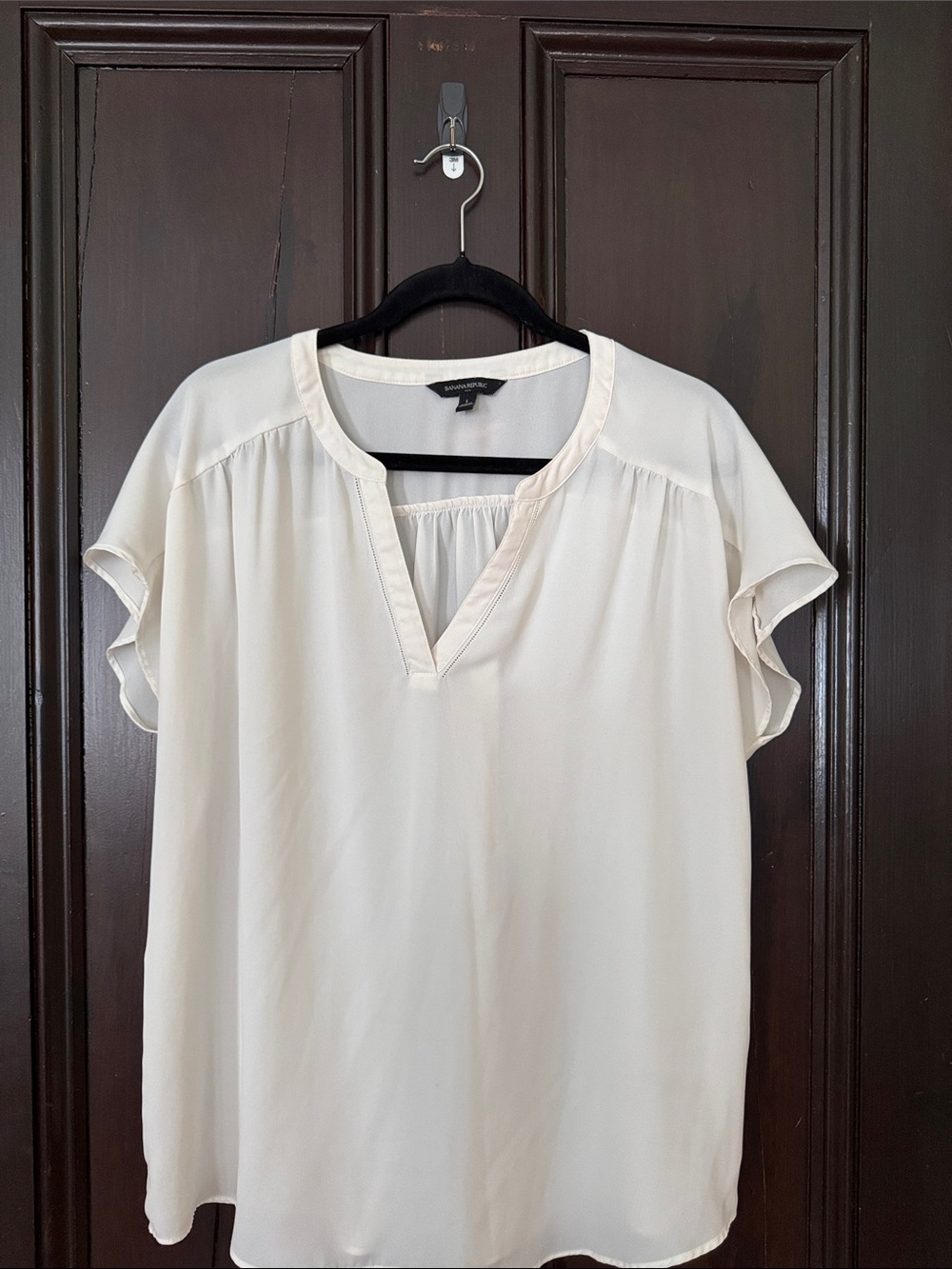 Banana Republic Ivory Split V-Neck Flutter Sleeve Top